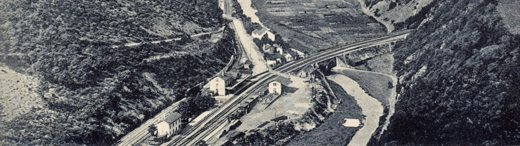 Ansicht des Bahnhofs von der Hockslay um 1910